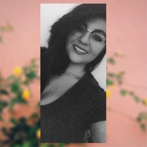 Meet your Posher, Ana